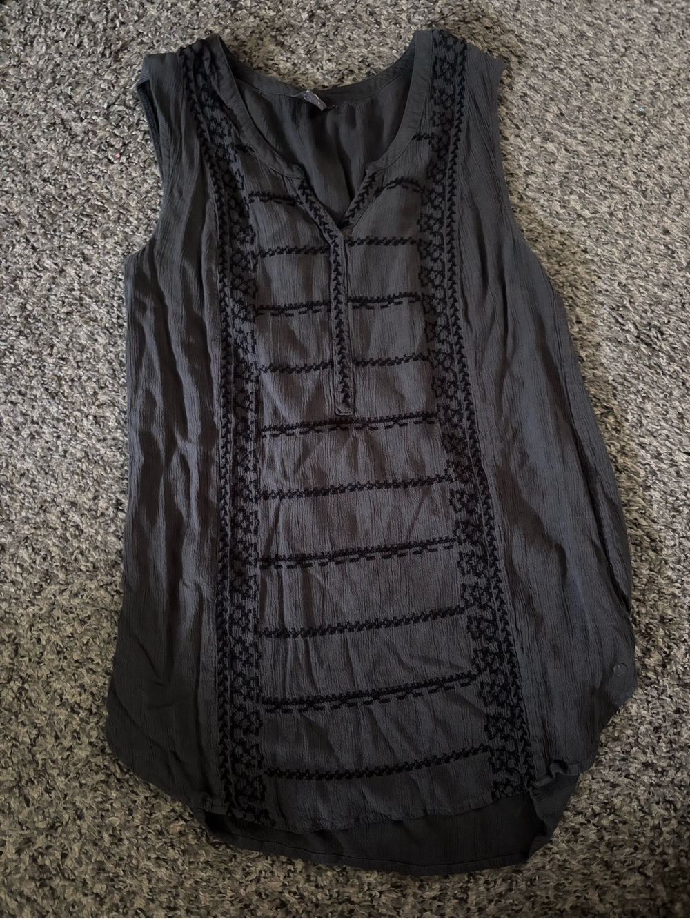 Eddie Bauer Gray Sleeveless Embroidered Tank